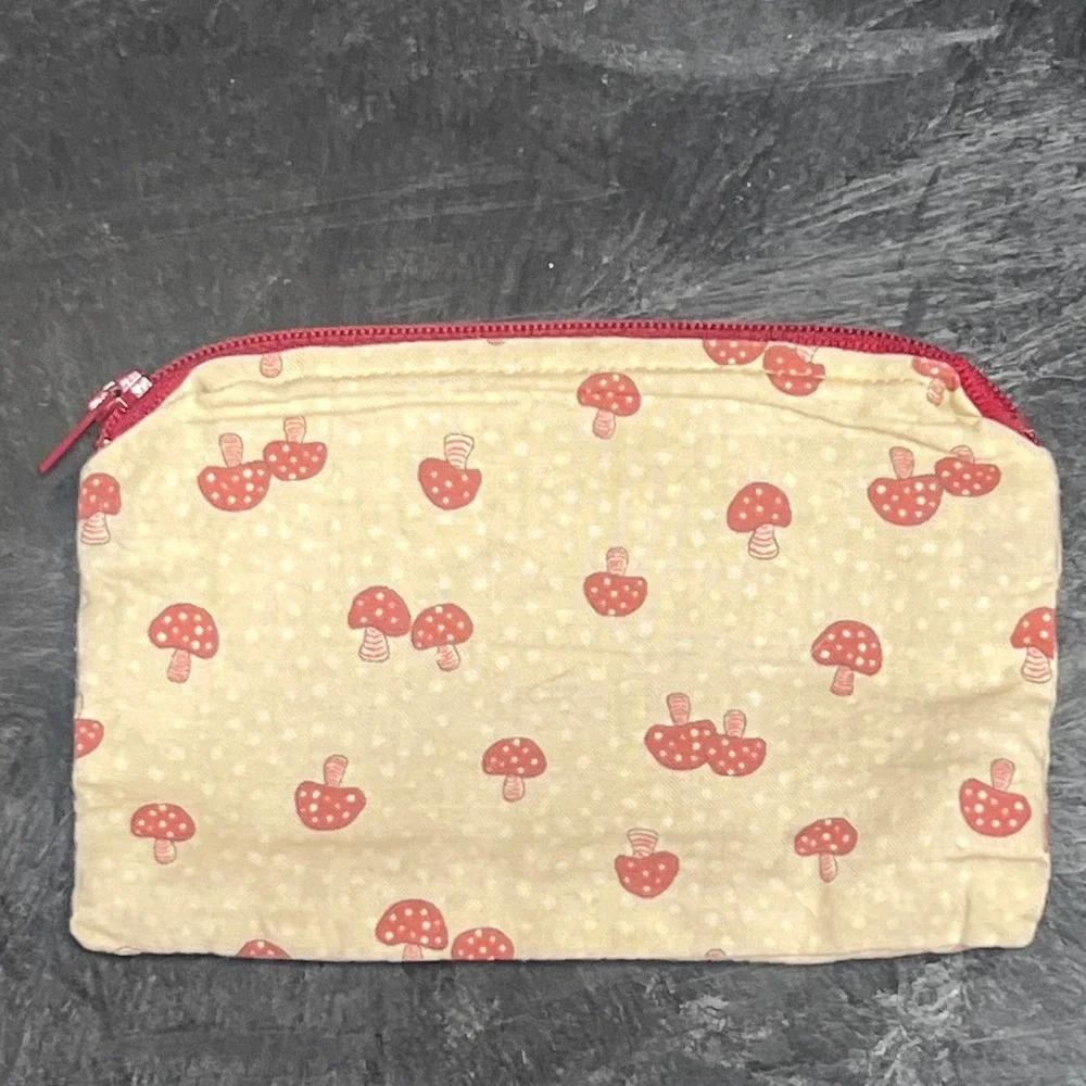 Unbranded Pouch Unisex Small Cream Mushroom Print Zipper Travel Bag Cottagecore